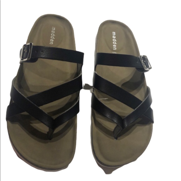 Madden girl various sizes Bartlet Beach Sandals - Picture 2 of 8